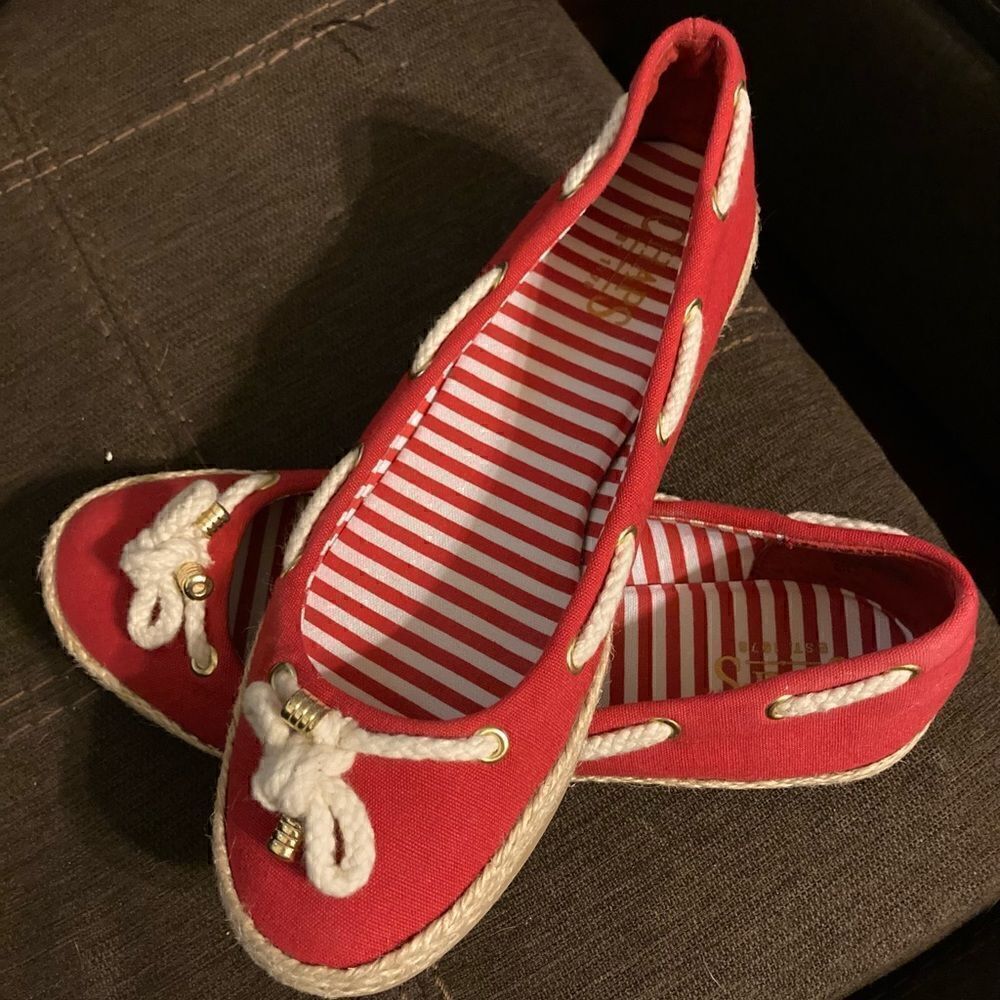 CHAPS RED SLIP ON NAUTICAL LOAFERS - IN ORIGINAL BOX - SIZE 7